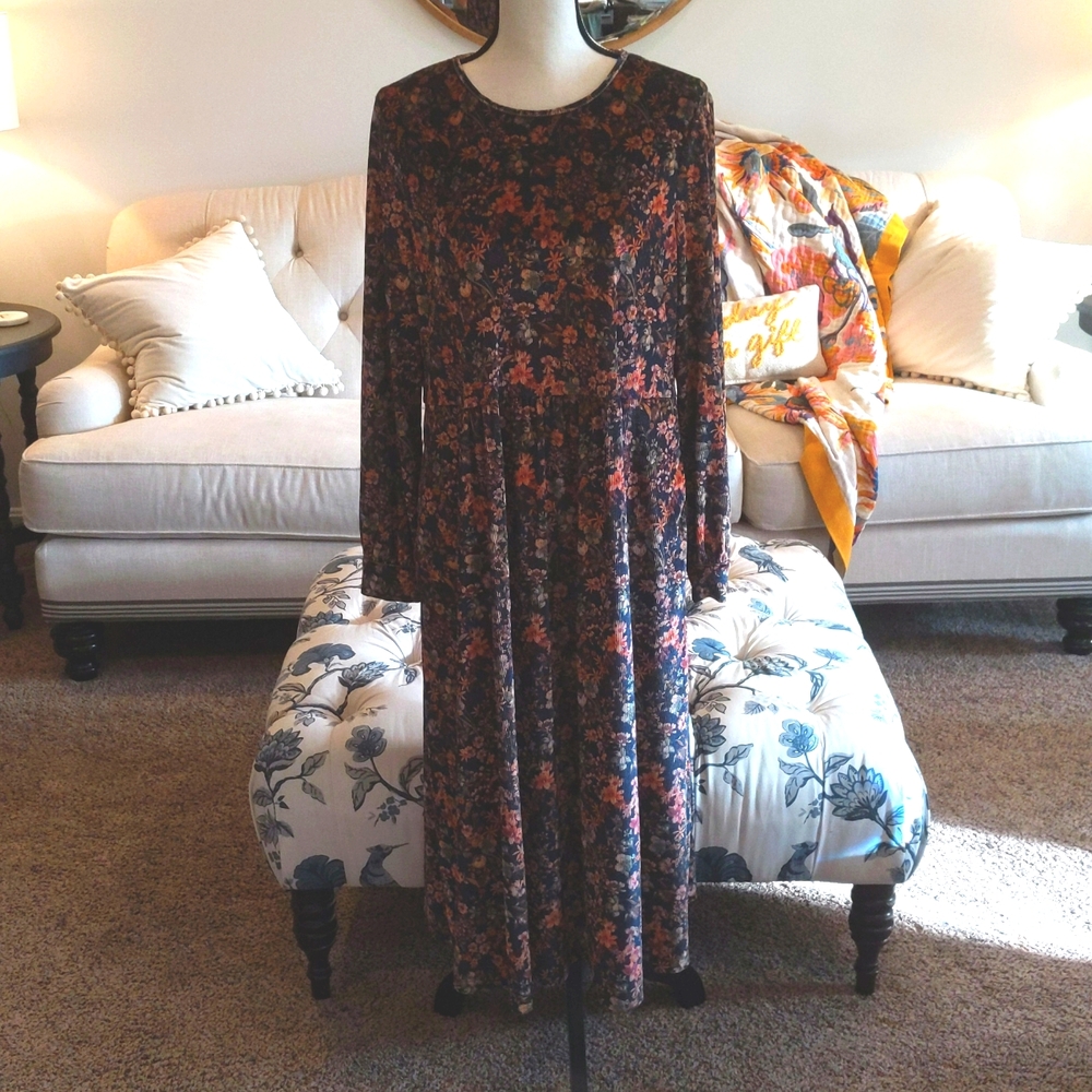 Emery Rose faux corduroy floral dress size M